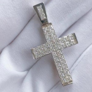 Egyéni sterling ezüst 925 Moissanite Stone Cross medálral